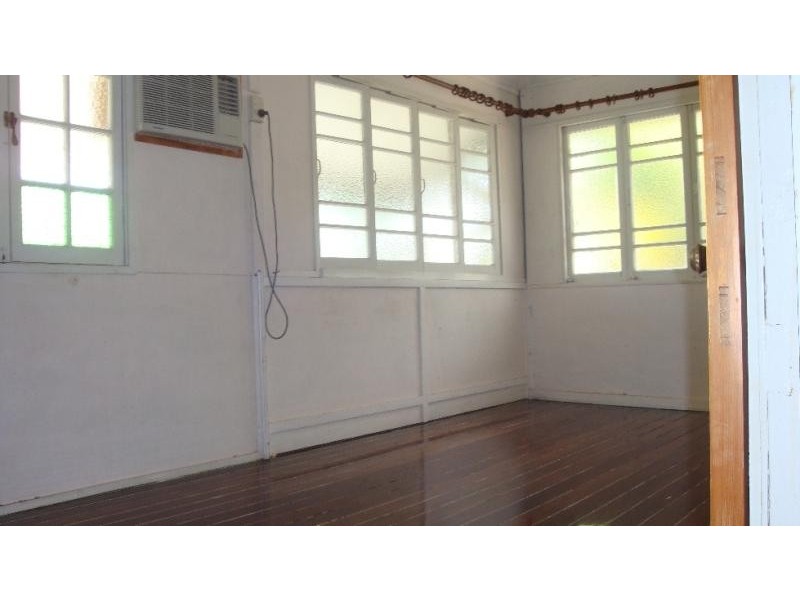 5 Bundock, North Ward QLD 4810