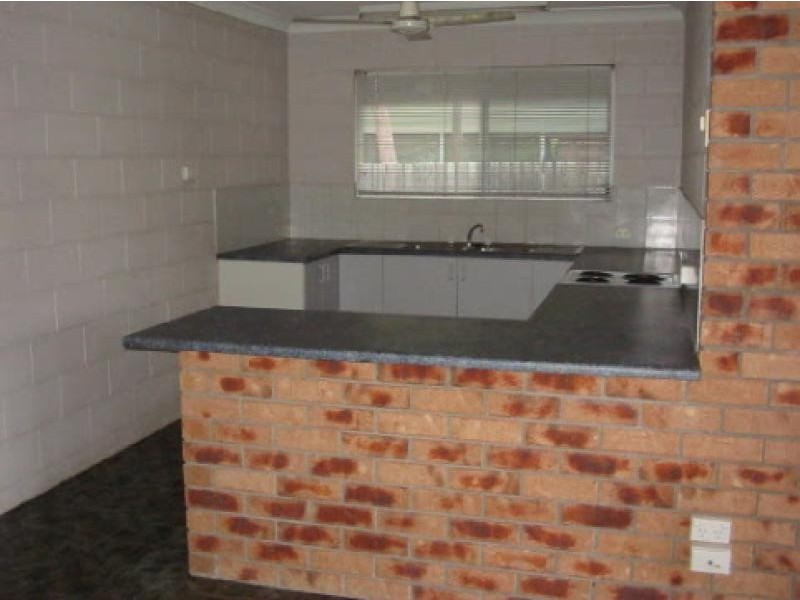 Unit 2/28 Third Street, Railway Estate QLD 4810
