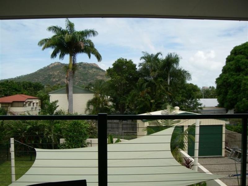 44 Second Street, Railway Estate QLD 4810