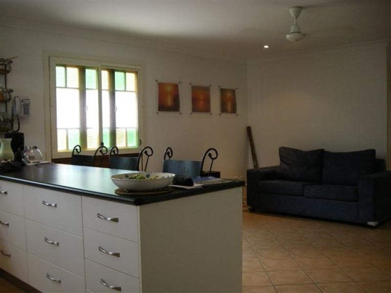 44 Second Street, Railway Estate QLD 4810