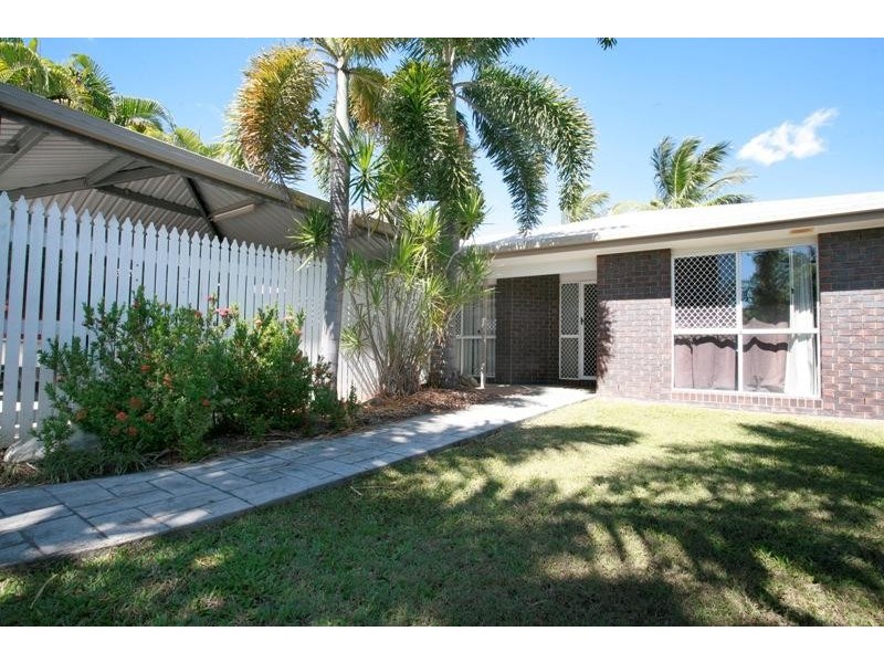 2 Malaga Street, Kirwan QLD 4817