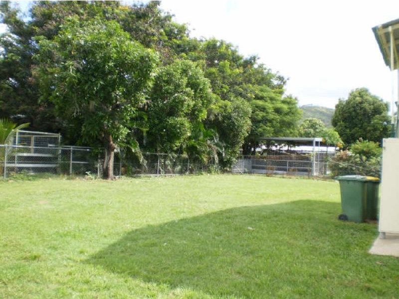 25 Gilliat Street, Wulguru QLD 4811