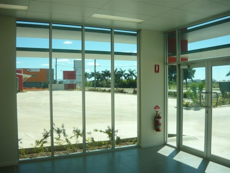 502 Woolcock Street, Mount Louisa QLD 4814