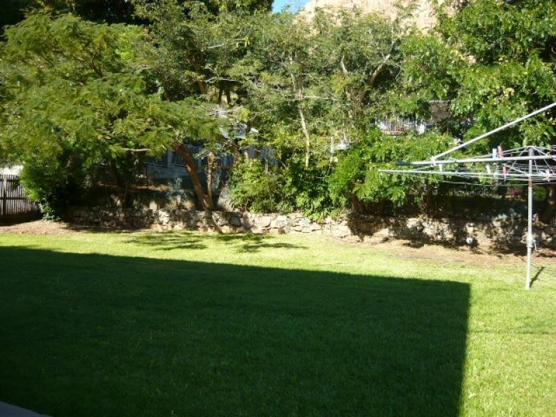 Unit 3/32 Paxton Street, North Ward QLD 4810