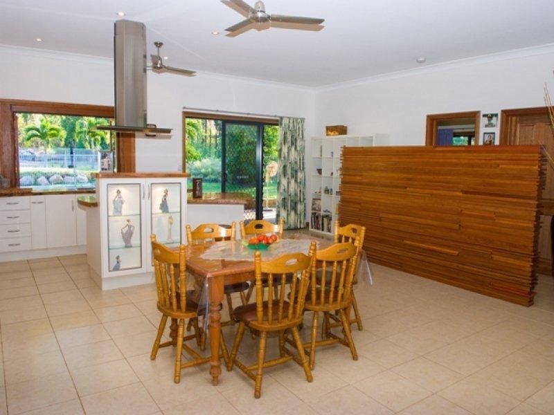 11 Dolphin Court, Magnetic Island QLD 4819