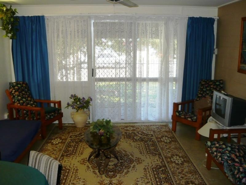 Unit 2/42 Primrose Street, Townsville City QLD 4810