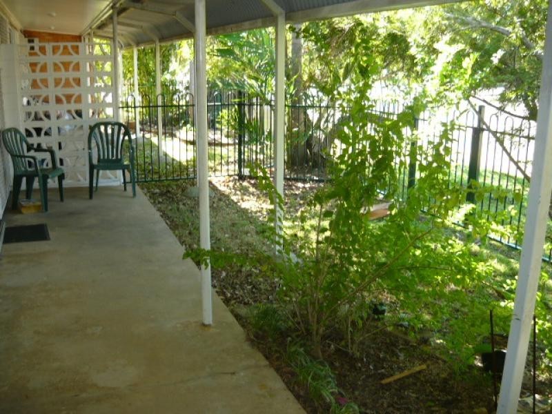 Unit 2/42 Primrose Street, Townsville City QLD 4810