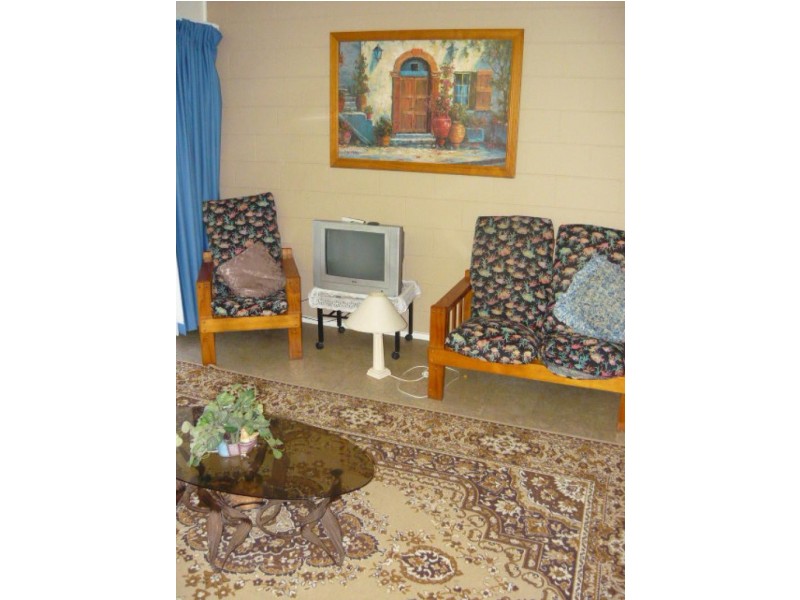 Unit 2/42 Primrose Street, Townsville City QLD 4810