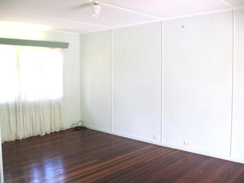 238 Charles Street, Cranbrook QLD 4814