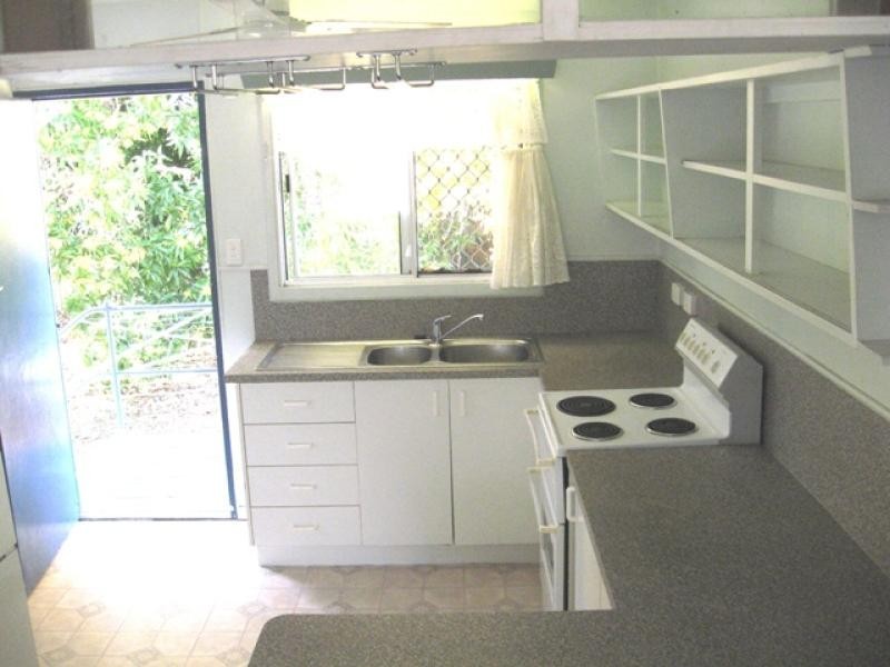 238 Charles Street, Cranbrook QLD 4814