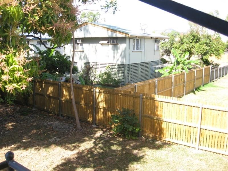 238 Charles Street, Cranbrook QLD 4814
