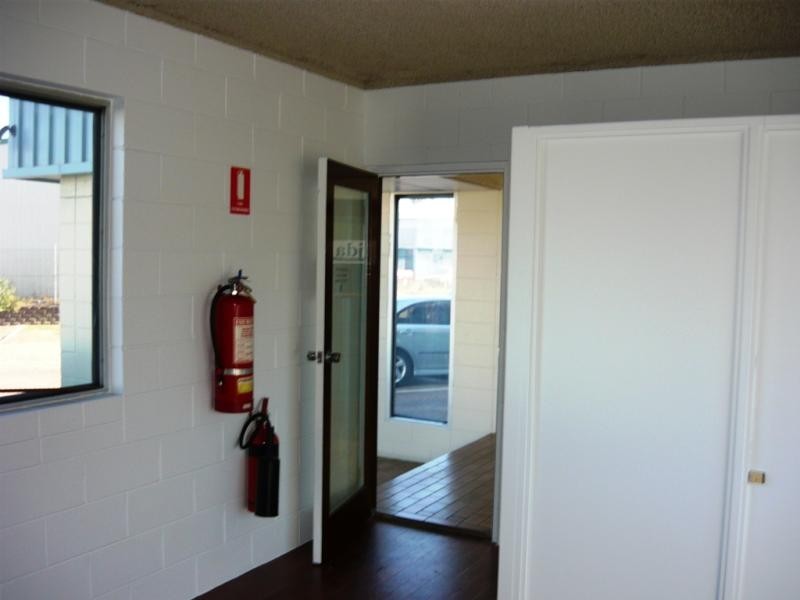 1 Smith Street, Hyde Park QLD 4812