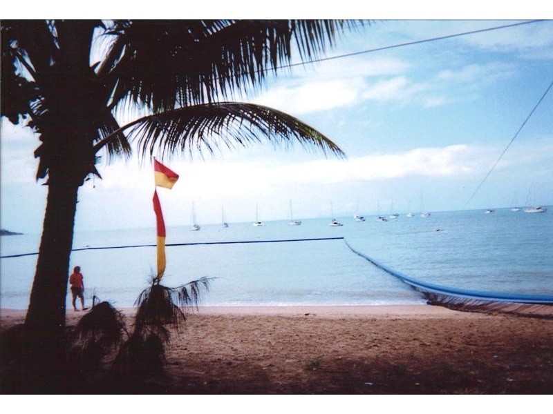 6 Pirie Street, Horseshoe Bay QLD 4819