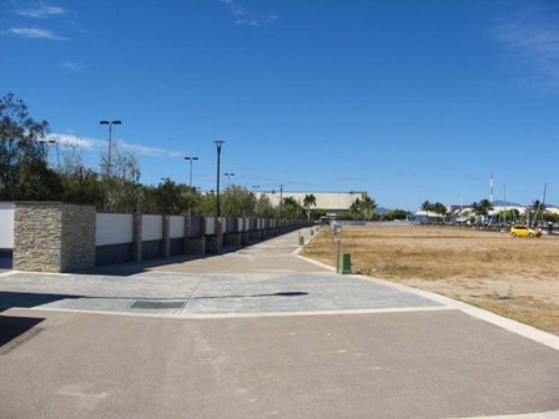 Lot 21 ‘Breakwater Quays’, 21 Sir Leslie Thiess Drive, Townsville City QLD 4810