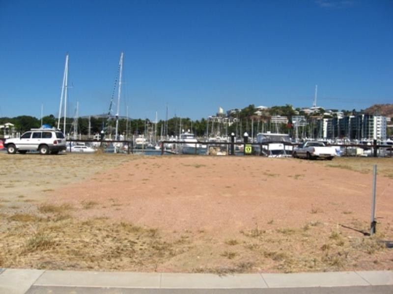 Lot 21 ‘Breakwater Quays’, 21 Sir Leslie Thiess Drive, Townsville City QLD 4810