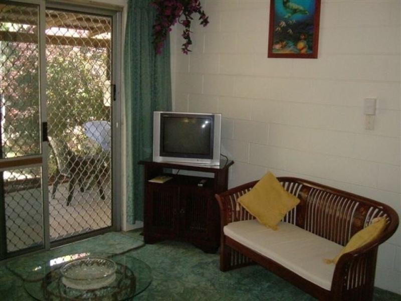 Unit 4/115 Eyre St, North Ward QLD 4810