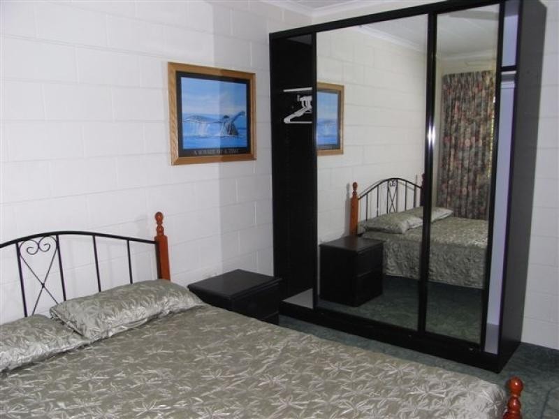 Unit 4/115 Eyre St, North Ward QLD 4810