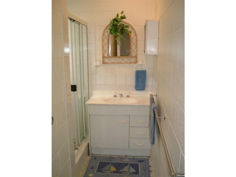 Unit 4/115 Eyre St, North Ward QLD 4810