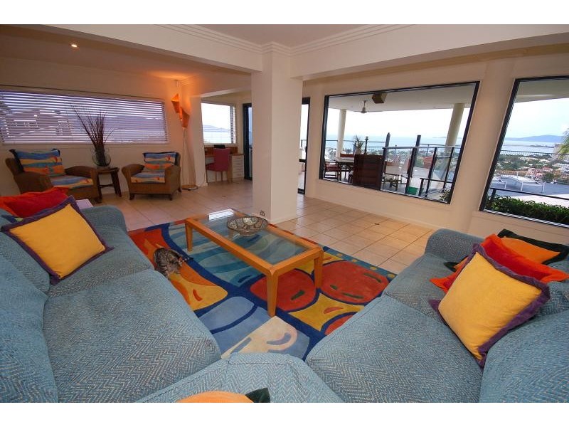 Castle Hill QLD 4810