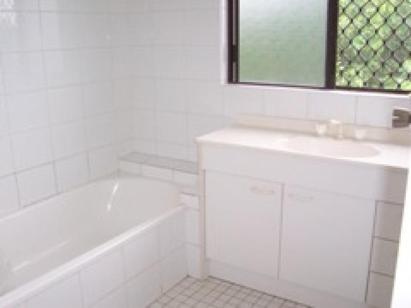 34 Stirling Drive, Castle Hill QLD 4810