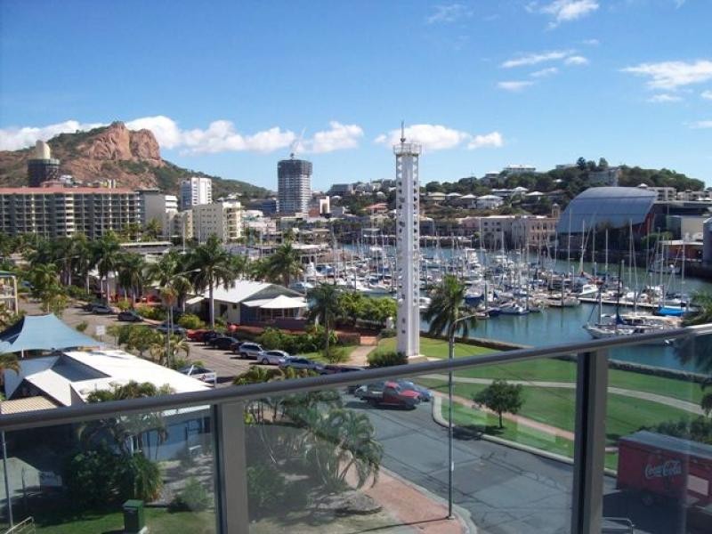 Unit 302/69-77 Palmer Street, South Townsville QLD 4810