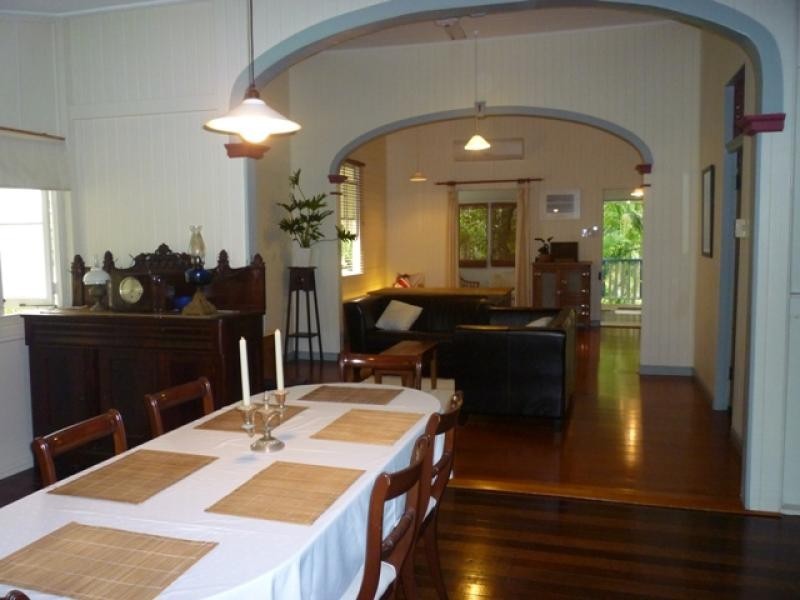 54 NINTH AVE, Railway Estate QLD 4810