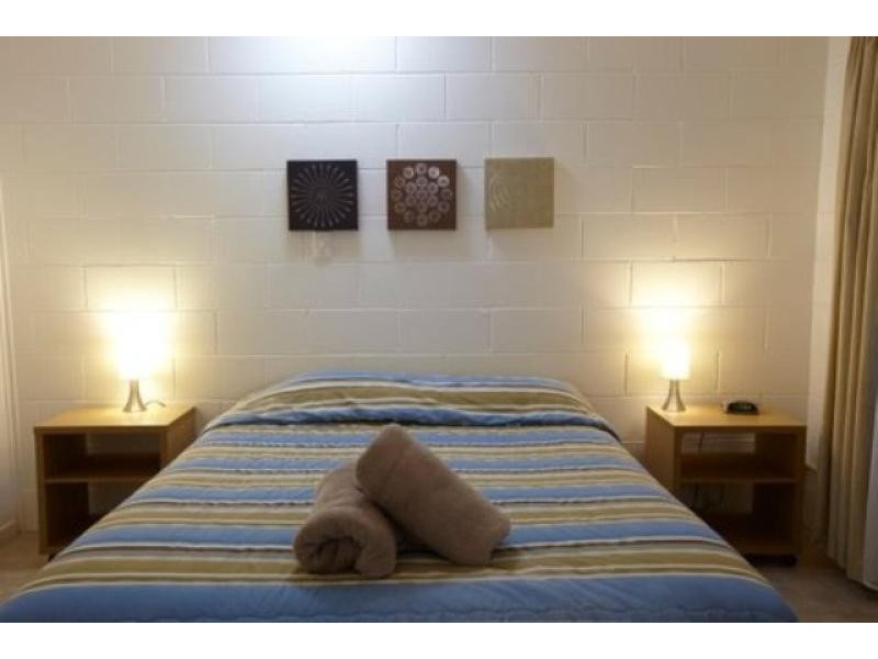 5 HORDERN AVENUE, Magnetic Island QLD 4819