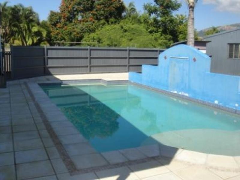 15 Quinn St, Rosslea QLD 4812