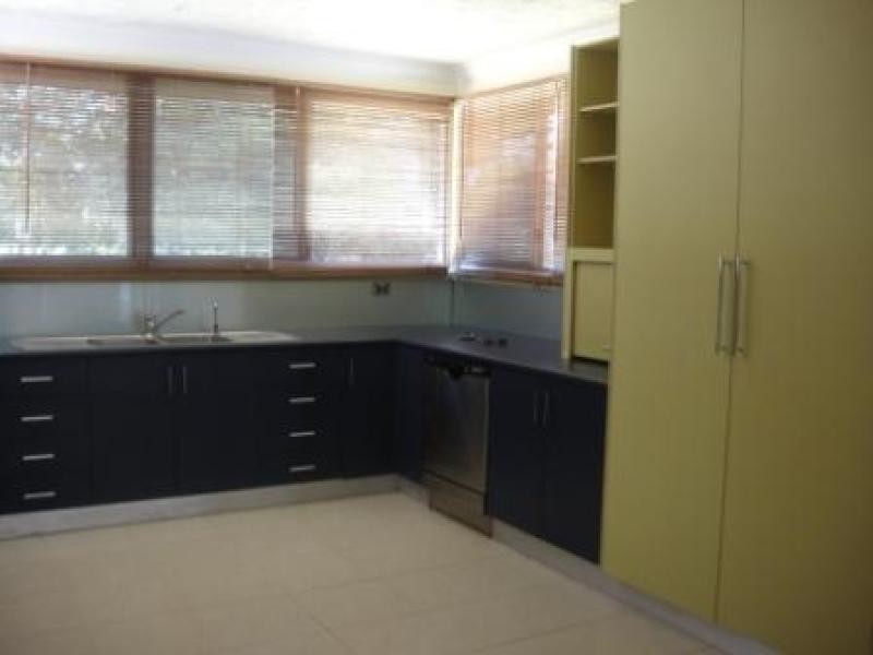 15 Quinn St, Rosslea QLD 4812