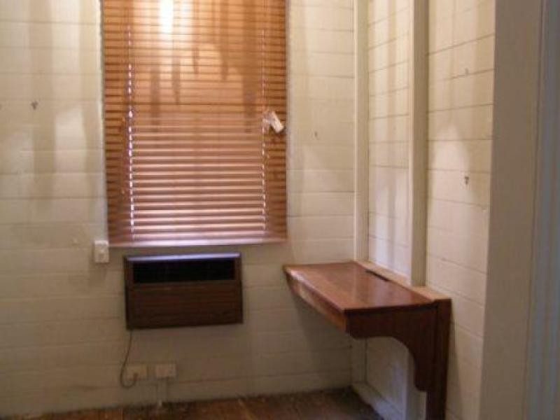 9 Jones St, Townsville City QLD 4810