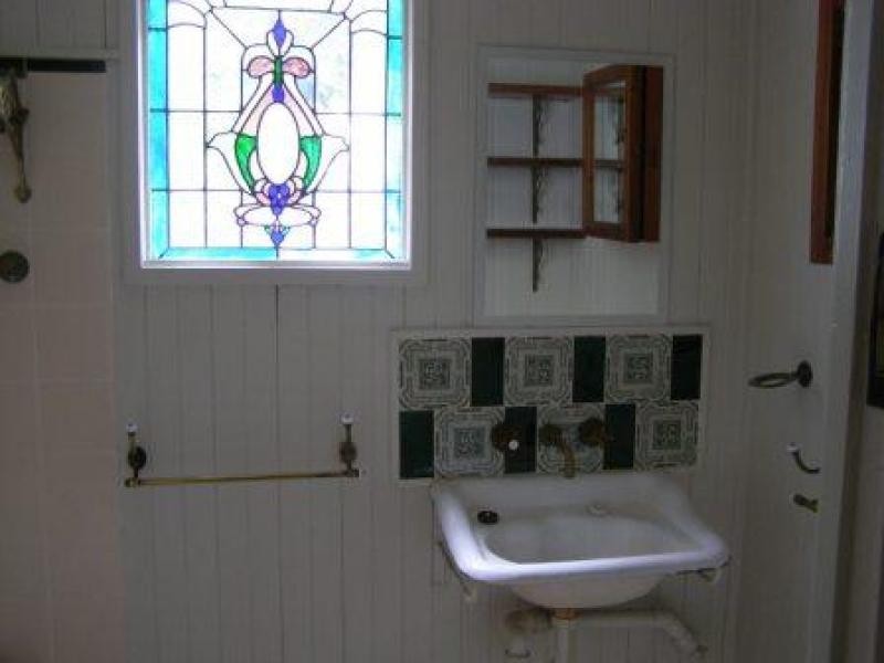 9 Jones St, Townsville City QLD 4810