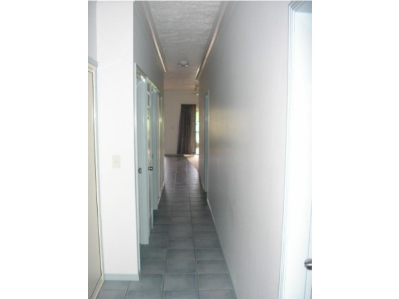 1/2 Macrossan St, South Townsville QLD 4810