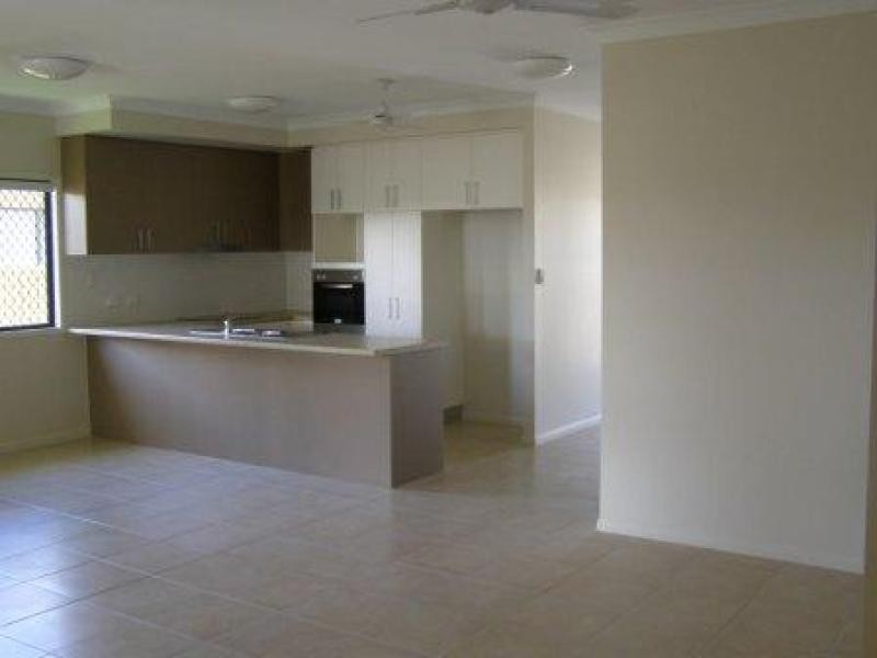 105 Lady Musgrave Crt, Northshore, Burdell QLD 4818