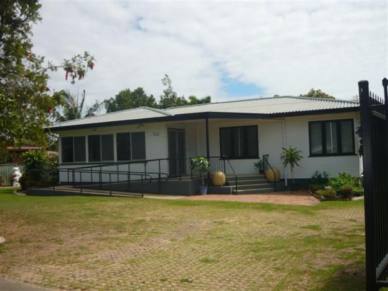 123 Ross River Road, Mundingburra QLD 4812