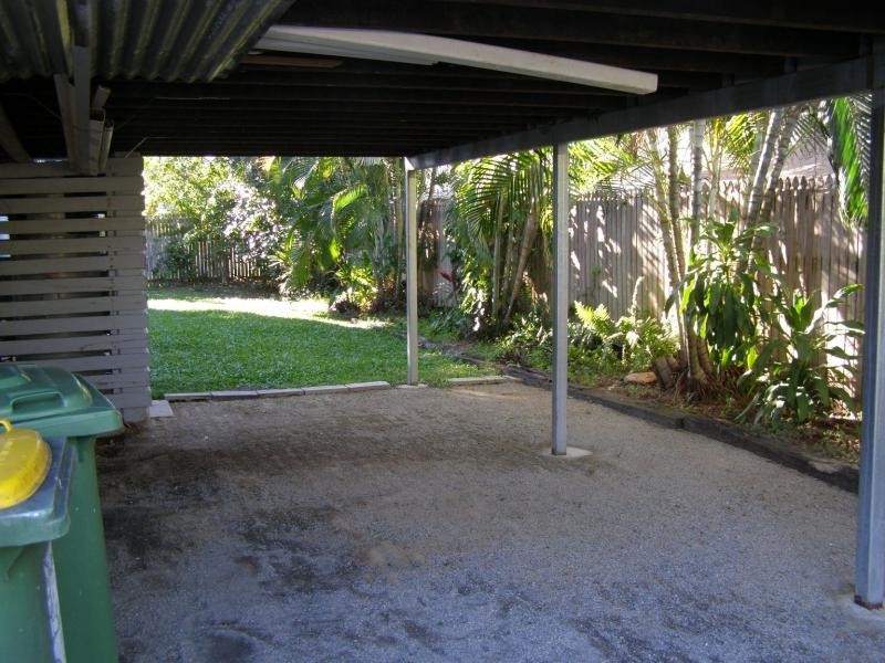 17 CLEMENTS CRESCENT, Vincent QLD 4814