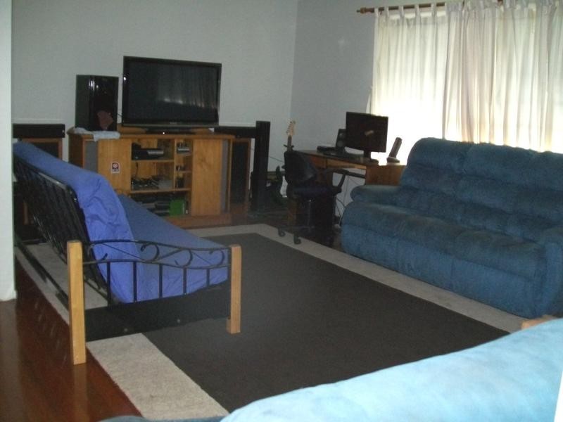 17 CLEMENTS CRESCENT, Vincent QLD 4814