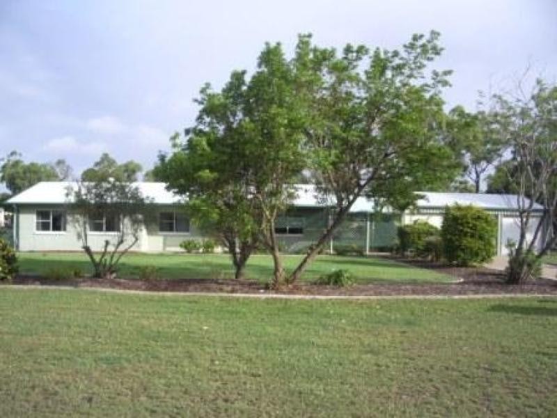 24 CALI COURT MOUNT LOW, Bushland Beach QLD 4818