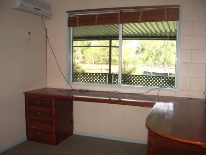 24 CALI COURT MOUNT LOW, Bushland Beach QLD 4818