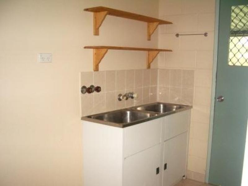 24 CALI COURT MOUNT LOW, Bushland Beach QLD 4818