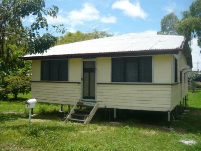 9 Lomax Street, Mysterton QLD 4812