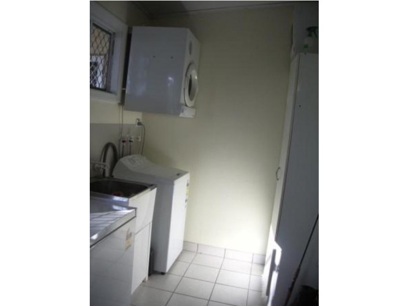 32 Sunderland Street, Garbutt QLD 4814