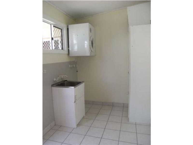 32 Sunderland Street, Garbutt QLD 4814