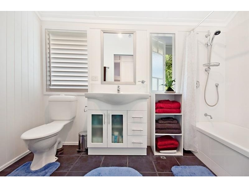 9 ROBINSON STREET, Belgian Gardens QLD 4810