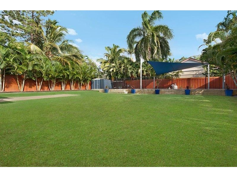 9 ROBINSON STREET, Belgian Gardens QLD 4810