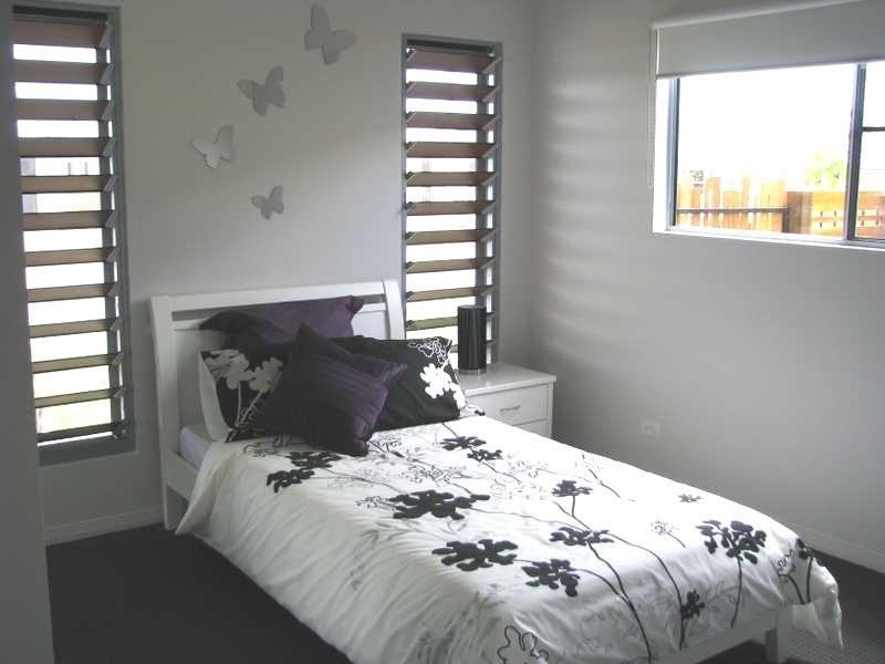 13 BALLADONIA AVENUE, Mount Low QLD 4818