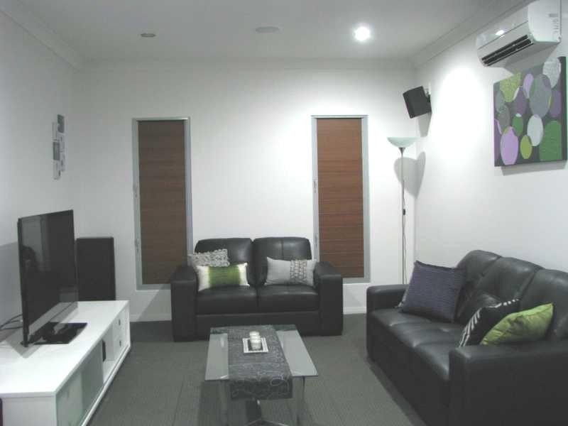 13 BALLADONIA AVENUE, Mount Low QLD 4818