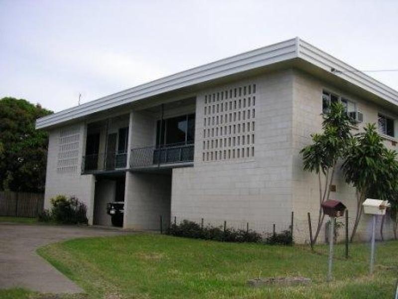Unit 2/23 Bergin Road, Cranbrook QLD 4814