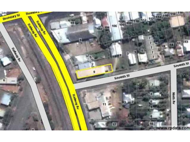 9 Railway Avenue, Railway Estate QLD 4810
