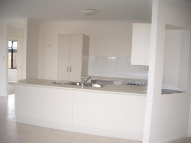 12 Peregrine Avenue, Kelso QLD 4815