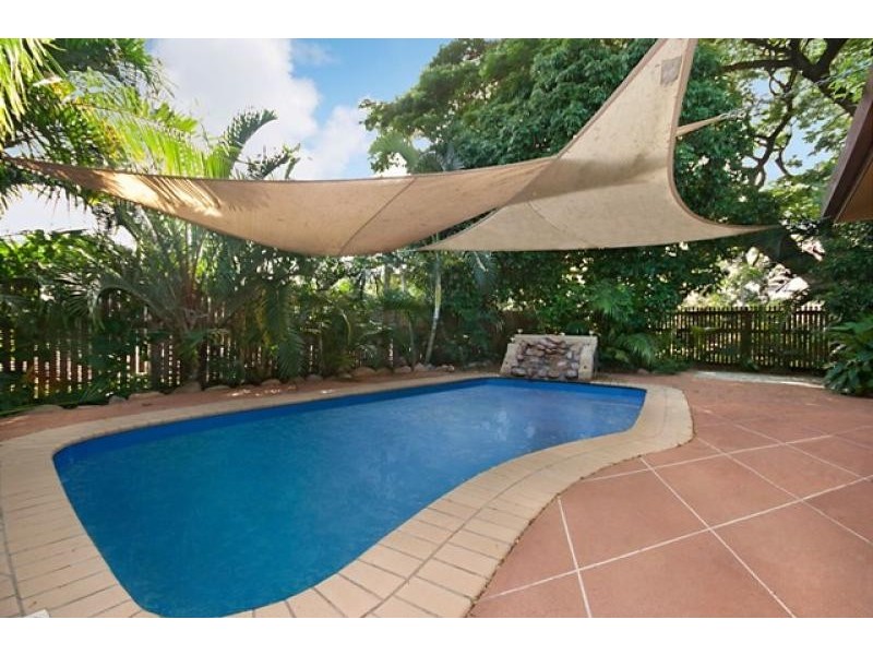 2 TROT STREET, Mundingburra QLD 4812